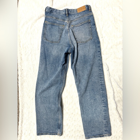 Monki Zami high waist straight leg ankle jeans - Picture 5 of 13